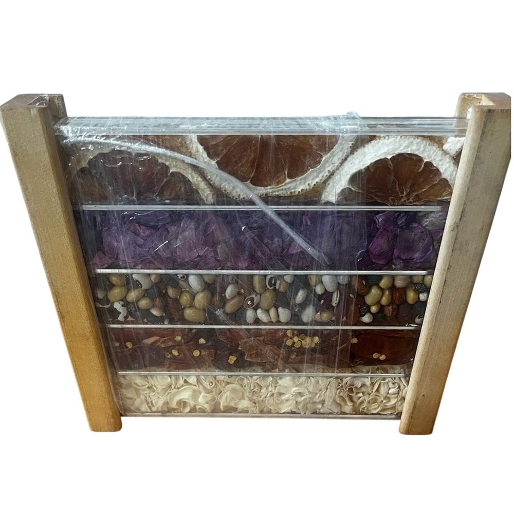 Small Tuscany Hotplate Dried Chilies, Oranges, White & Lavender Angel Petals 7"